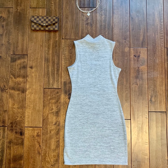 SOLD π Grey Dress π¨ - Picture 4 of 4